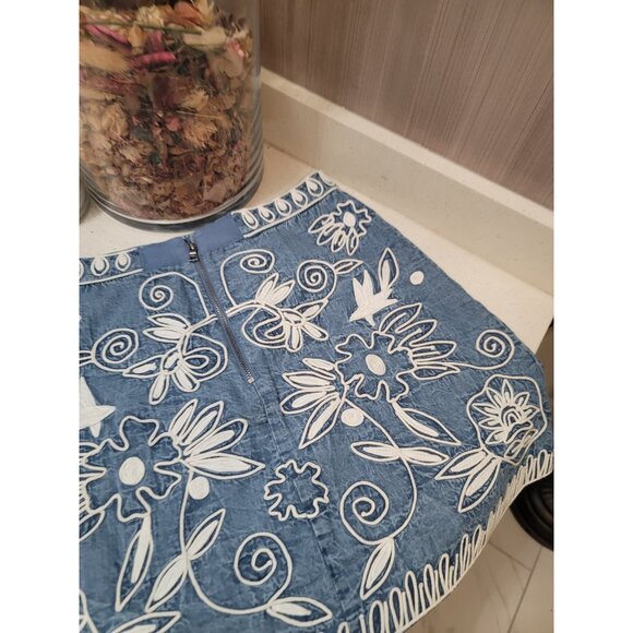 alice + olivia Riley Embroidered Skirt Size 2 Floral Romantic Boho - Picture 4 of 9